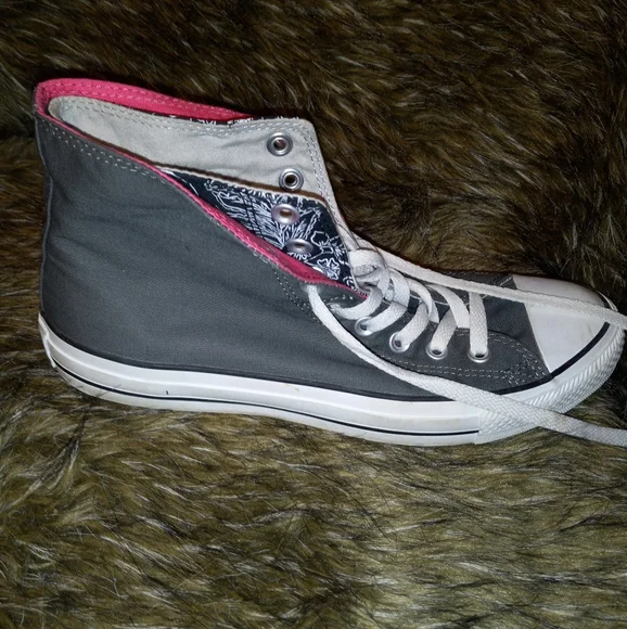 Lace Up Pink and Grey Converse- 8 - Picture 10 of 11